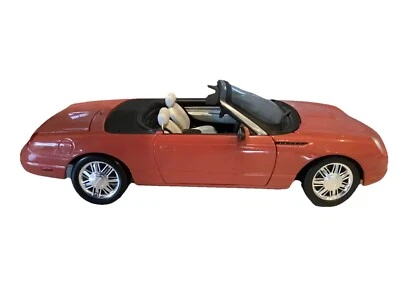 Ford Thunderbird - James Bond 007   2002 Coral 1:18 Diecast  Car - Image 1 of 4