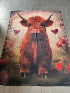 Beautiful Cute Highland Cow and Hearts Printed Throw Blanket - Very Soft & Large - Picture 1 of 2