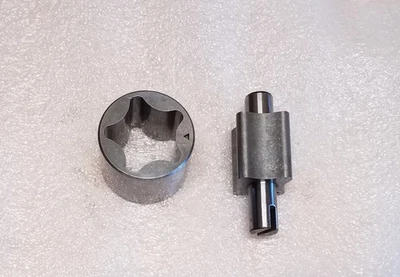 NOS OIL PUMP GEAR DODGE COLT 1973 - 1975 GALANT A112H MD001410 MD021553 - image 1 of 2