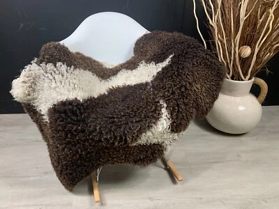 NEW! Natural Sheepskin Rug Mixture of Swedish and Gotland Breeds Pelt Throw - Image 1 of 4