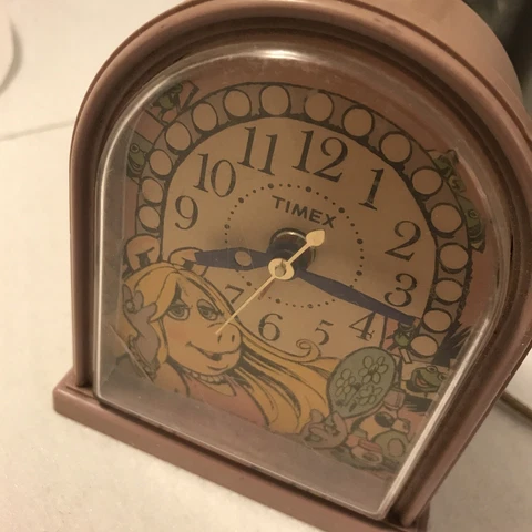 Vintage Timex Miss Piggy Electric Alarm Clock Scratch & Color Faded 1982 Works Cover