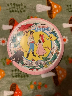 "Platos de papel vintage de fiesta de cumpleaños de La Sirenita paquete de 8"" playa" Foto 1 de 2
