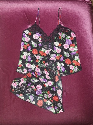 Vtg Lucie Ann II Lingerie Set 80s Top Shorts 36 Medium Black Floral Satiny Lace - Image 1 of 4