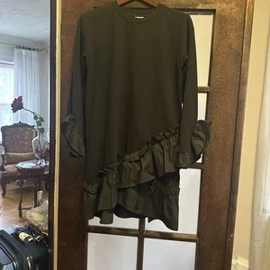 Uli Herzner schwarzes Mini Rüschen Kleid Größe Small lange Ärmel Rüschen Bündchen 189 $ - Bild 1 von 3