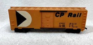 HO Scale CP Rail Yellow Freight Car TYCO CP 56767 Model Train VNTG - Picture 1 of 6