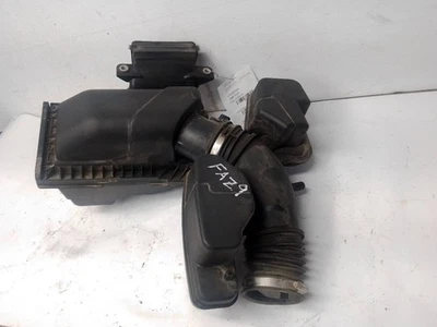 Purificador de aire Ford Explorer 2013 3,5 L no turbo 12090177 Foto 1 de 4