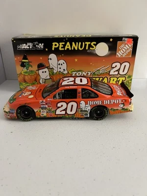 2002 Grand Prix Peanuts It's the Great Pumpkin #20 Tony Stewart Home Depot 1:24 - Image 1 of 4