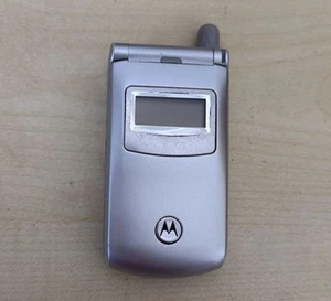 Téléphone portable pliable MOTOROLA T720i (MC3-41E11) en argent revendeur, garantie, lecture - Photo 1/3