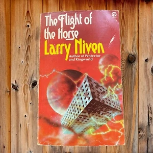 The Flight Of The Horse Larry Niven Vintage Sci Fi PB Book - Imagen 1 de 4