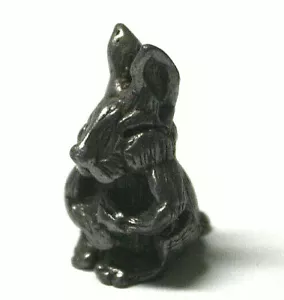 Sammlerstück Miniatur grau Zinn sitzender Hase Kaninchen Schattenkasten - Bild 1 von 3