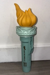 Vintage BMG Statue Of Liberty Torch Flashlight Made In USA Keep The Torch Lit  - Picture 1 of 9
