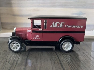 Banco de monedas de metal fundido a presión Ertl “Ace Hardware” 1927 Graham Delivery Foto 1 de 4