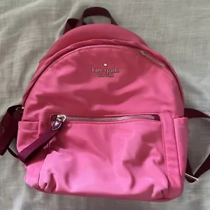 Zaino Kate Spade Chelsea The Little Better Mini Nylon Deep Dahli Prezzo al pubblico consigliato $299 - Foto 1 di 7