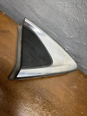 Mazda 2014 6 cuartos diestro panel moldura esquina ventana moldura OEM Gjr9-50n10 K5012 Foto 1 de 4