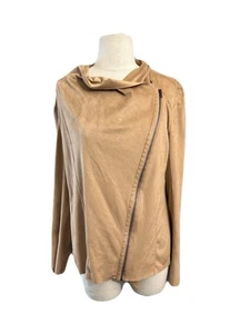 Chaqueta de moto Mote Anthropolgie imitación gamuza drapeada cremallera completa elástica color caqui tostado  - Imagen 1 de 4