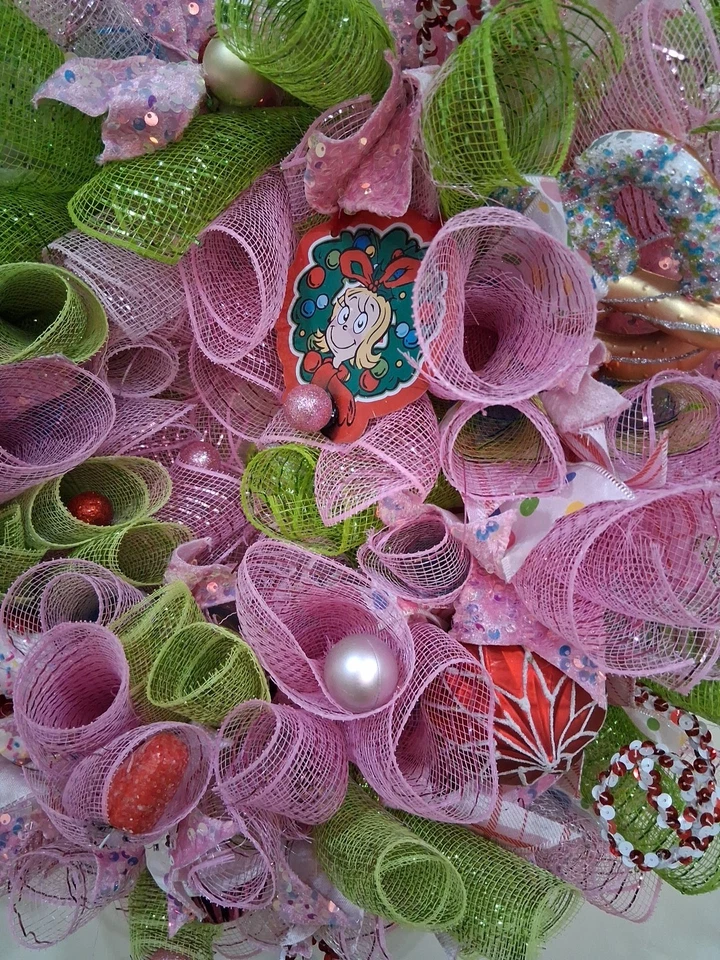 Linda coroa de grinch rosa com Cindy Lou Who, - Imagem 1 de 4