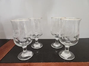 4 Libbey Christmas Wine Glasses Holly Berry & Leaves Gold Rim. Excellent. Unused - Picture 1 of 10