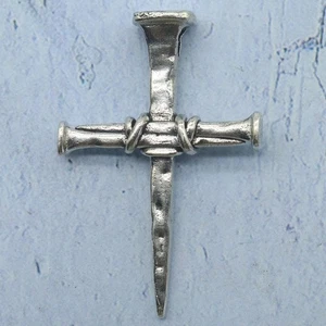 Compre 3 y obtenga 1 gratis Colgante Regalo Cruz de Uñas de Acero Inoxidable - Imagen 1 de 10