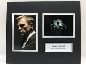 RARE Daniel Craig James Bond Signed Photo Display + COA AUTOGRAPH NO TIME TO DIE - Picture 1 of 3