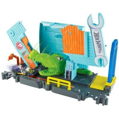Hot Wheels City Gator Garage Attack Play Set - Image 1 of 4