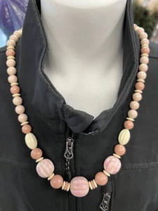 Necklace Pink and Cream Beads Approximately 28 1/2 inches Long - Picture 1 of 2
