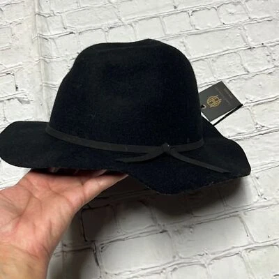 NWT House of Harlow Wool Hat Revolve - Image 1 of 3