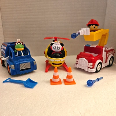 Conjunto de valor de camión de bomberos, helicóptero, camión de reciclaje Ryans World Collection personajes Foto 1 de 4