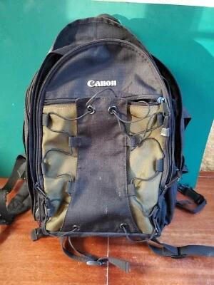 Canon Deluxe Camera Bag Backpack - Image 1 of 4