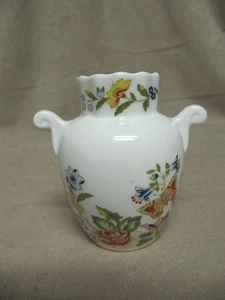 AYNSLEY COTTAGE GARDEN SMALL HANDLED BEATRICE VASE IN EXCELLENT CONDITION - Picture 1 of 4