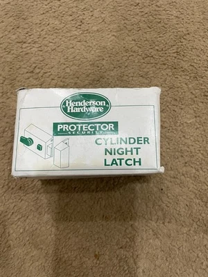 Henderson Hardware Cylinder Night Latch 40mm Satin Chrome Finish 3 Keyed - Image 1 of 4