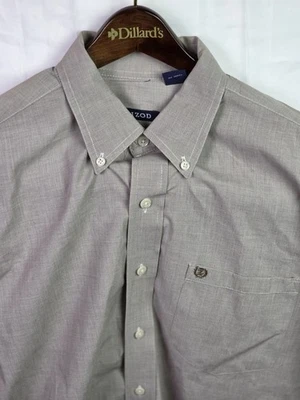 Camisa de manga larga IZOD gris grande con botones para hombre  Foto 1 de 4