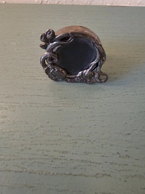 Antiguo marco de fotos en miniatura Art Noveau de plata de ley con floral... Foto 1 de 4
