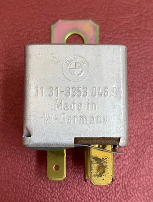 Relé techo corredizo inclinable deslizable BMW - 61-31-8-353-046 - para BMW 318i y más Foto 1 de 4