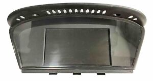 2004 BMW 545I Display Bord monitor # 65826945661 # O2-3