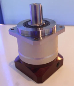 5 arcmin planetary gearbox ratio 3:1 to 10:1 for 60mm AC servo motor shaft 14mm - Picture 1 of 3