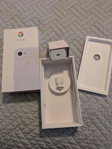 Google Pixel 3a pudełko + akcesoria (bez urządzenia) - Zdjęcie 1 z 3