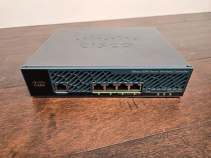 CISCO 2500 Series Wireless Controller AIR-CT2504-K9 V01 - Picture 1 of 6