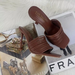 Cape Robbin Mexmon Damen-Slipper mit eckigem Absatz Pantoletten braun Größe 6,5 - Bild 1 von 10