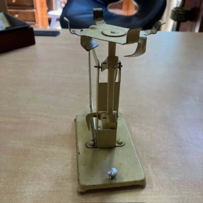 Balance, Pèse Lettres Ancien Pendulaire, En Métal Peint - Photo 1/4