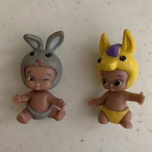 Twozies Baby Figures Lot of 2 Toys - Picture 1 of 3