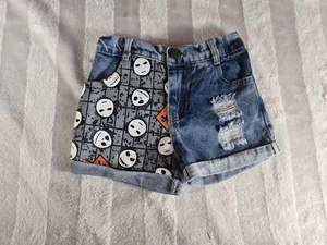 Kids Girls Boys Jean Shorts Size 4 CM 100 Jack Skellington Graphic Print - Picture 1 of 11