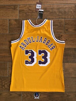 Signed Kareem Abdul-Jabbar Lakers Yellow Jersey Beckett Witness Authentication - Image 1 of 4