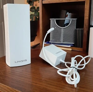 Router de malla WiFi inteligente de triple banda Linksys WHW03 Velop AC2200 con cable de alimentación - Imagen 1 de 3