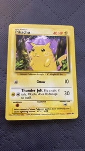1995-1999 Pokémon Card: Pikachu 58/102 Near Mint Condition UNGRADED - Picture 1 of 5