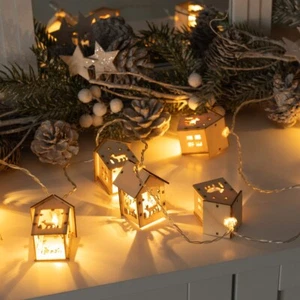 Battery String Lights 10x Wooden Houses with Reindeers Christmas Fairy Lights - Picture 1 of 12
