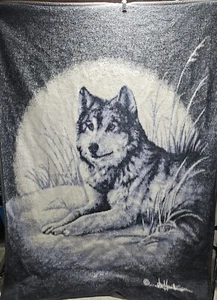 Biederlack USA Vintage 56" x 78" Reversible Blanket Wolf Lying Down Moon - Picture 1 of 12