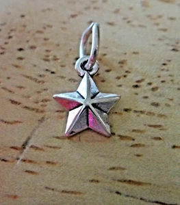 Dije de estrella detallado de 5 puntos plata esterlina pequeño 9x7 mm 5 - Imagen 1 de 8
