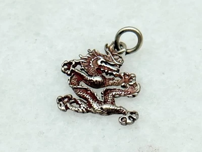 Colgante con dije de plata de ley 925 de dragón asiático chino Foto 1 de 3