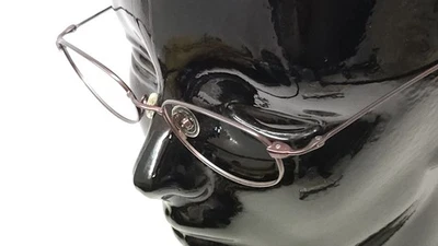 Safilo Team 钛椭圆形框架 135 意大利制造 — 第 1/4 张图片