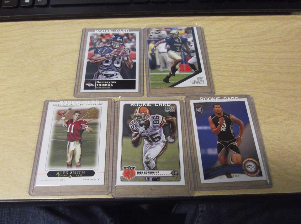 JULIUS THOMAS 2011 TOPPS FB #132 BRONCOS ROOKIE CARD - Image 1 of 1